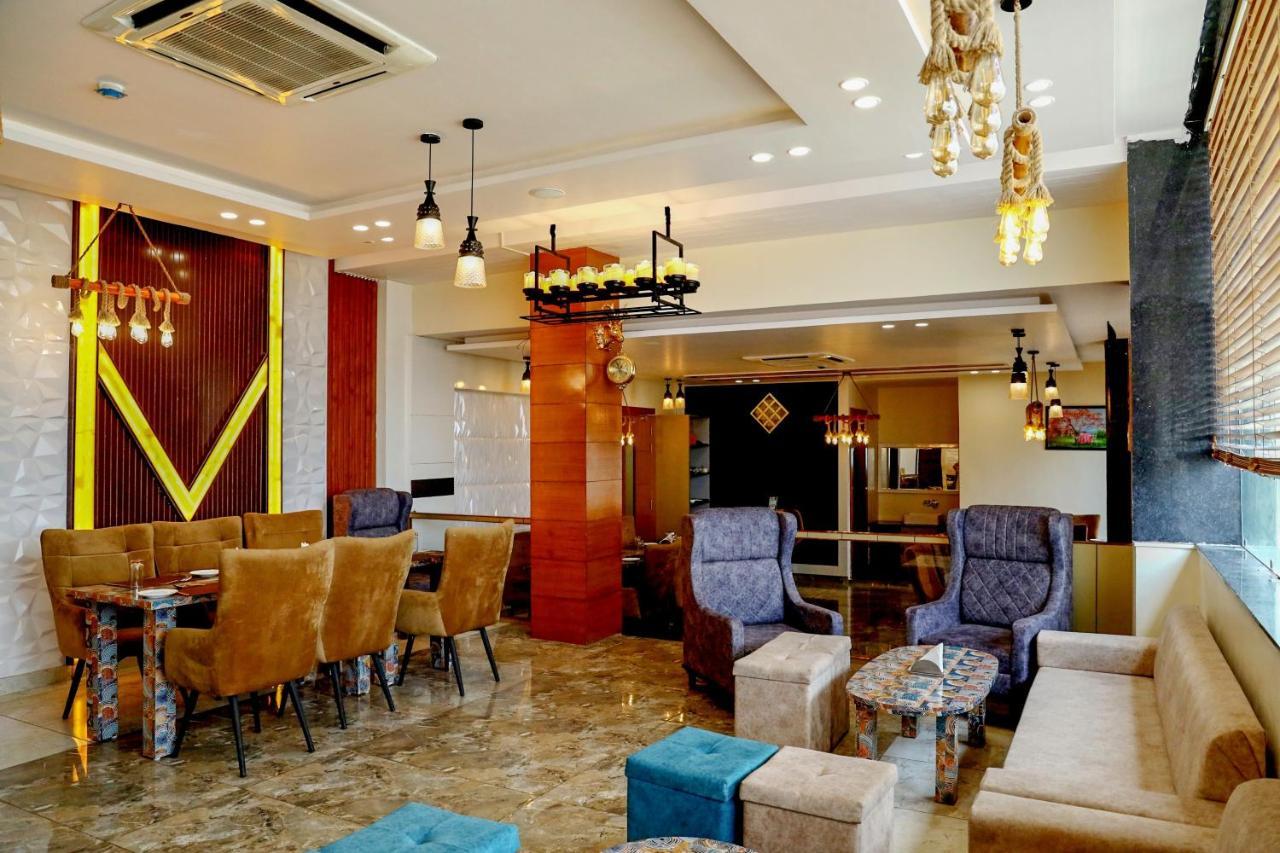 Hotel Vasdaa Grand Dehradun Eksteriør bilde